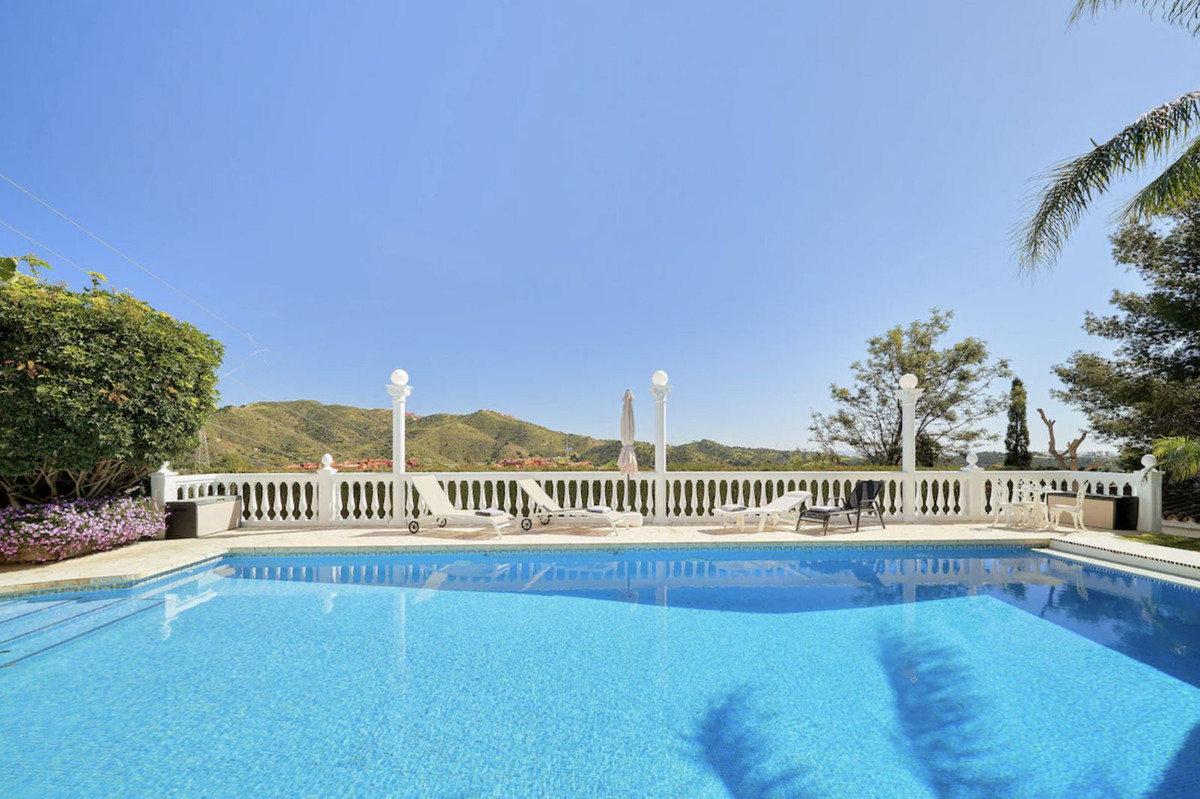7 Bed Townhouse for sale in Hacienda Las Chapas Costa Del Sol, Málaga, Spain