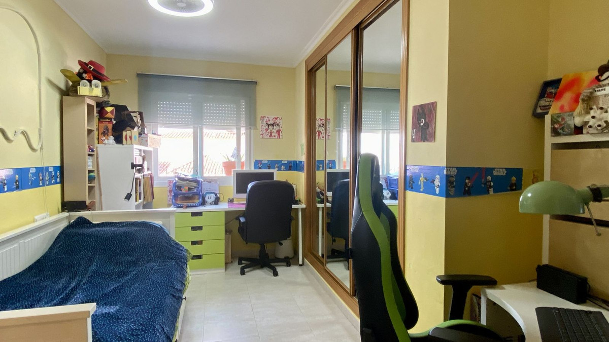 2 Bed Apartment for sale in Benalmadena Costa Costa Del Sol, Málaga, Spain