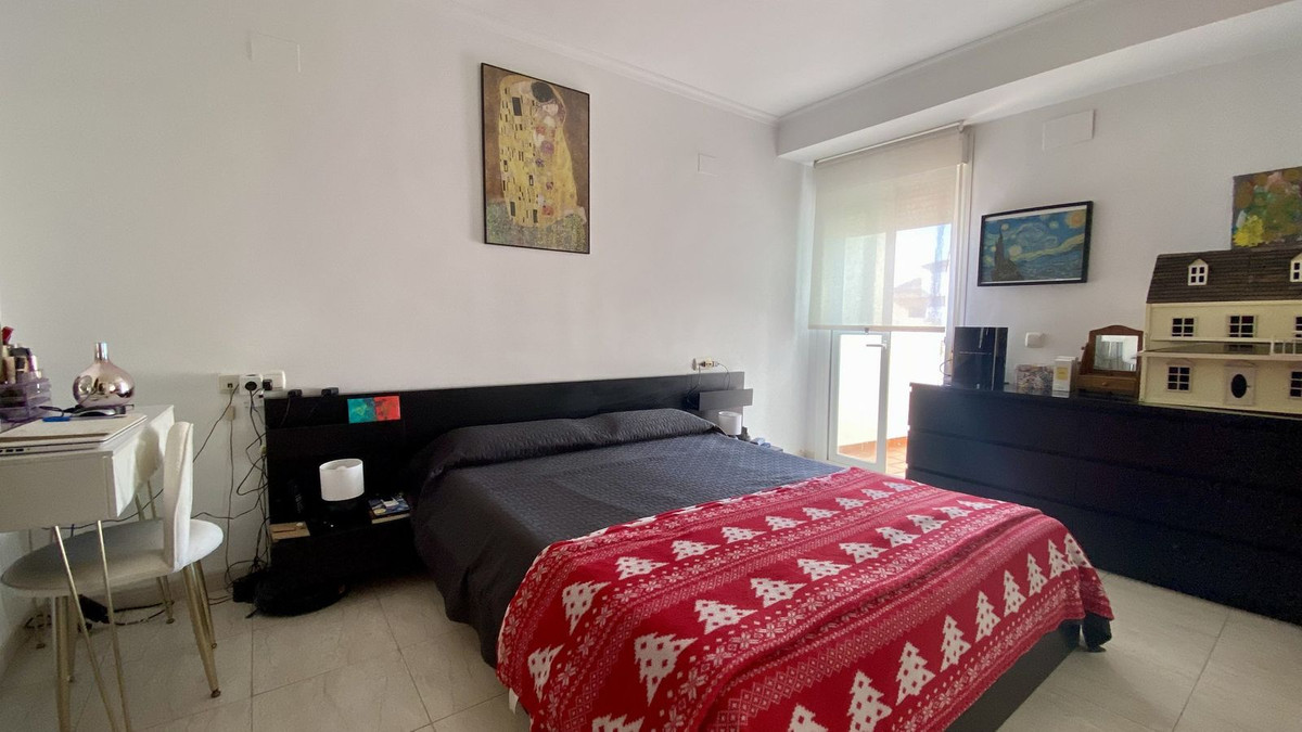 2 Bed Apartment for sale in Benalmadena Costa Costa Del Sol, Málaga, Spain