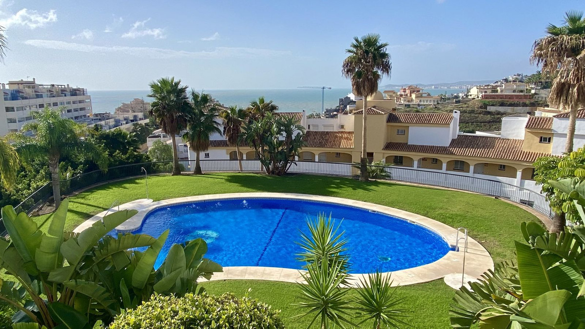 2 Bed Apartment for sale in Benalmadena Costa Costa Del Sol, Málaga, Spain
