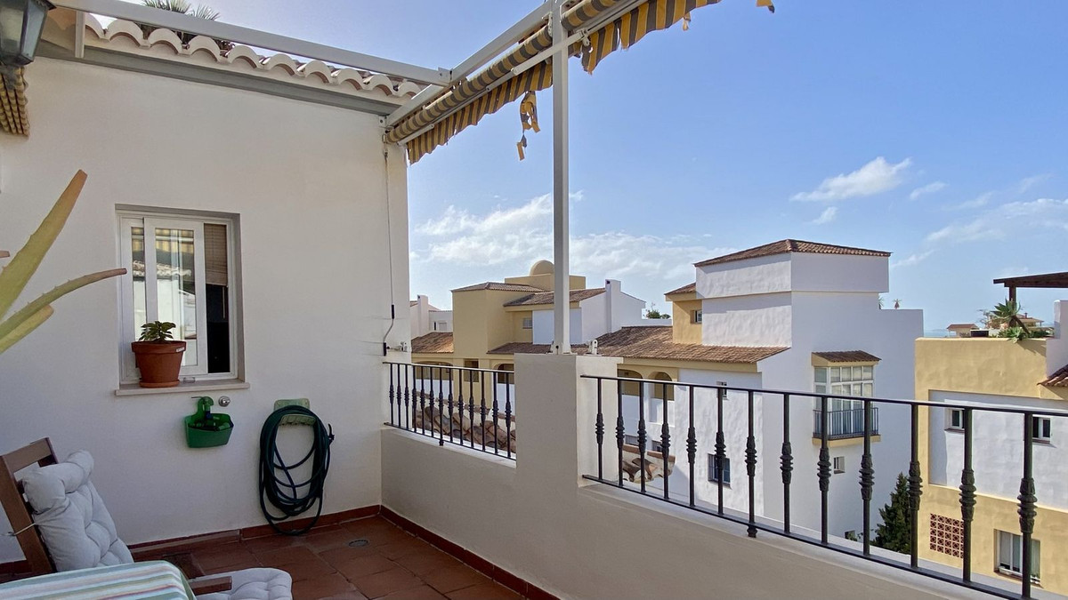 2 Bed Apartment for sale in Benalmadena Costa Costa Del Sol, Málaga, Spain