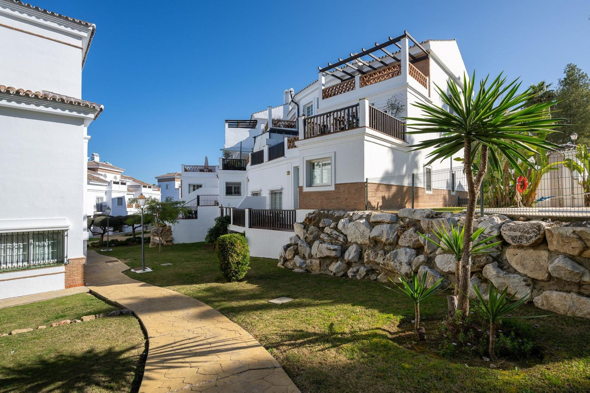4 Bed Townhouse for sale in Alhaurín De La Torre Costa Del Sol, Málaga, Spain