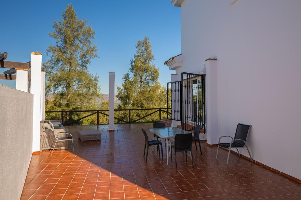 4 Bed Townhouse for sale in Alhaurín De La Torre Costa Del Sol, Málaga, Spain