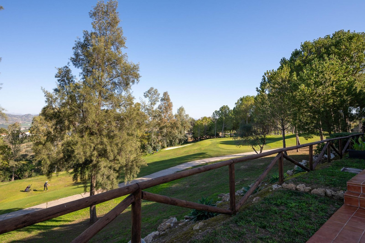 4 Bed Townhouse for sale in Alhaurín De La Torre Costa Del Sol, Málaga, Spain