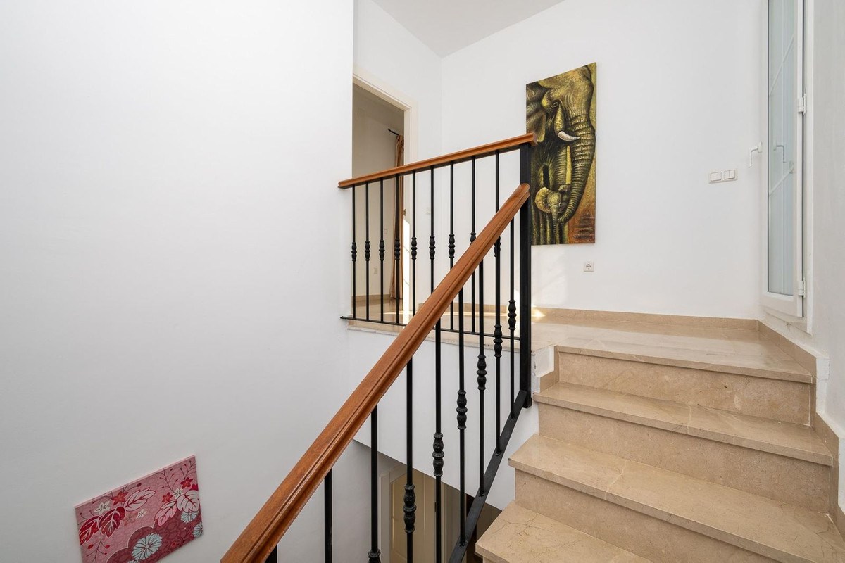 4 Bed Townhouse for sale in Alhaurín De La Torre Costa Del Sol, Málaga, Spain