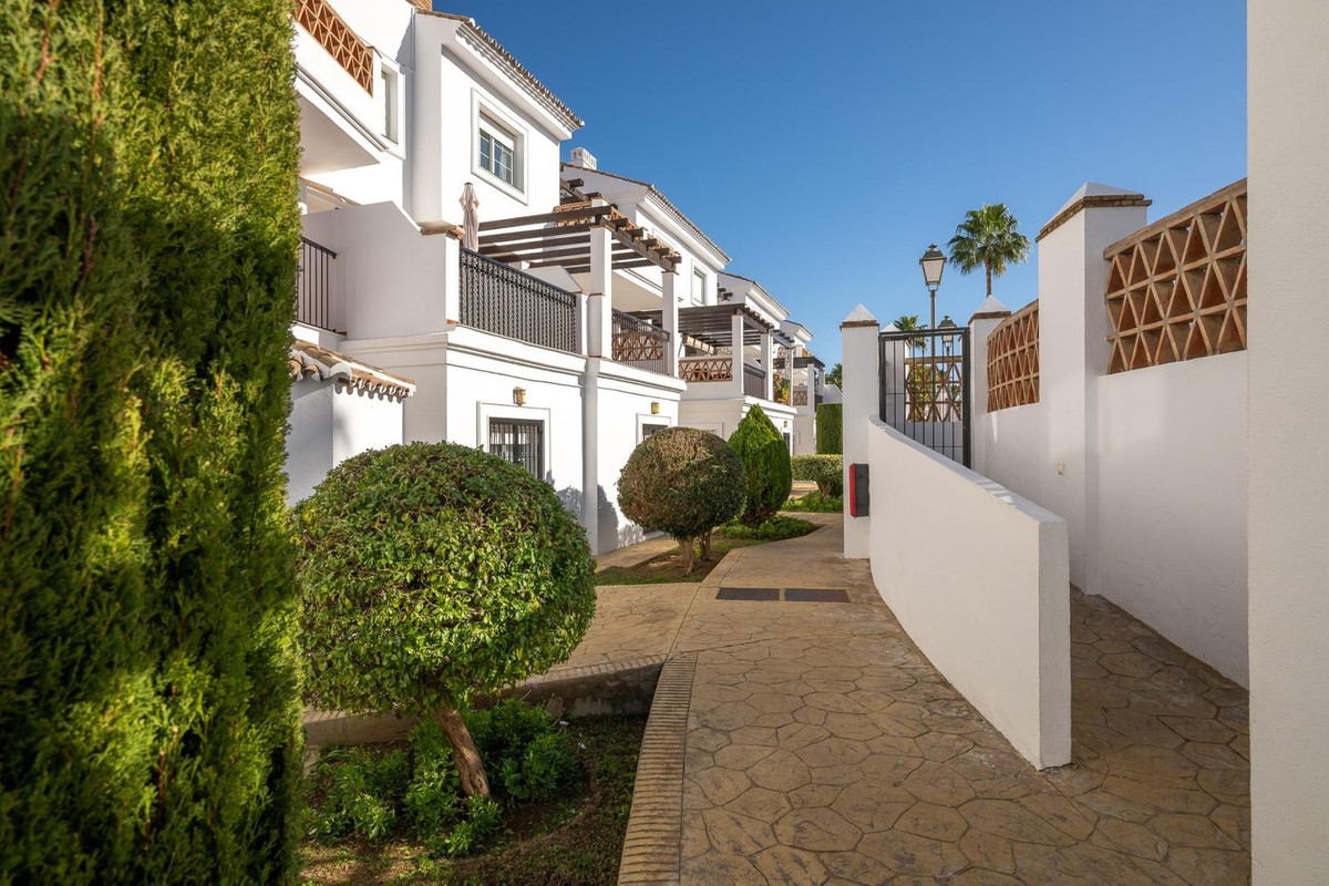 4 Bed Townhouse for sale in Alhaurín De La Torre Costa Del Sol, Málaga, Spain