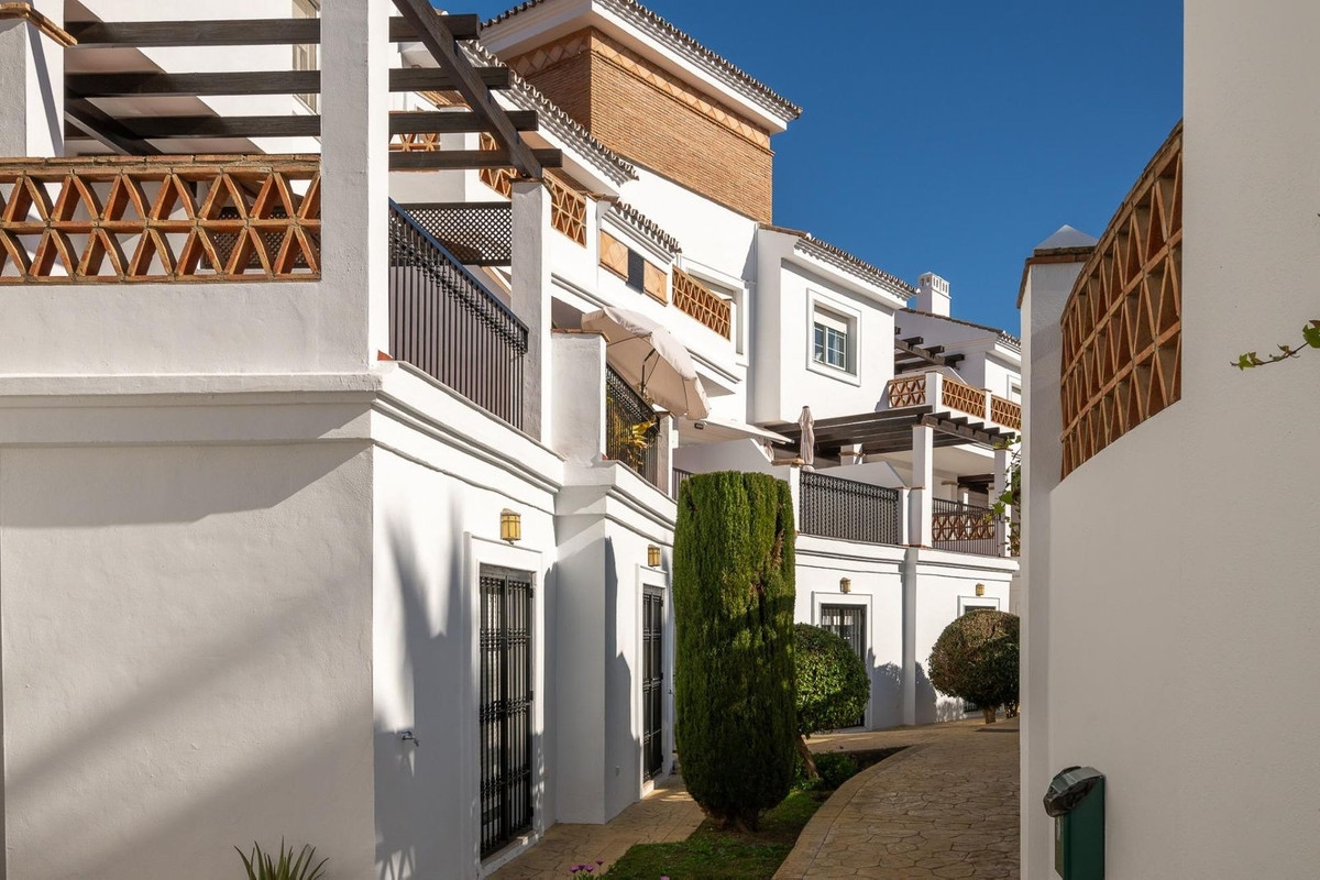 4 Bed Townhouse for sale in Alhaurín De La Torre Costa Del Sol, Málaga, Spain