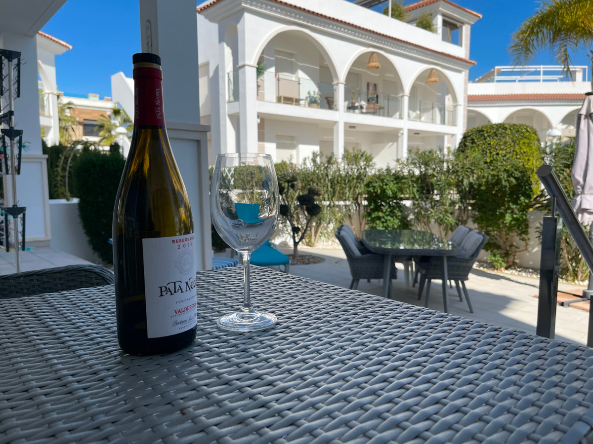 Se vende Apartamento Planta Baja de 2 dormitorios en Costa Blanca, Alicante, España