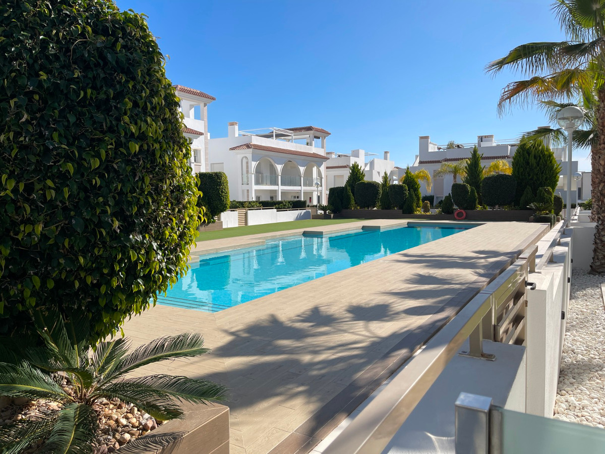 Se vende Apartamento Planta Baja de 2 dormitorios en Costa Blanca, Alicante, España