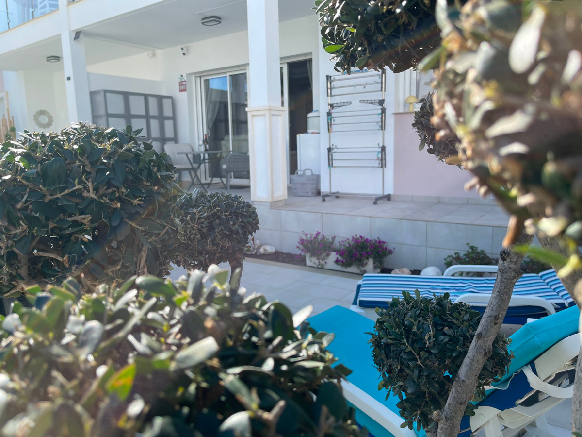 Se vende Apartamento Planta Baja de 2 dormitorios en Costa Blanca, Alicante, España