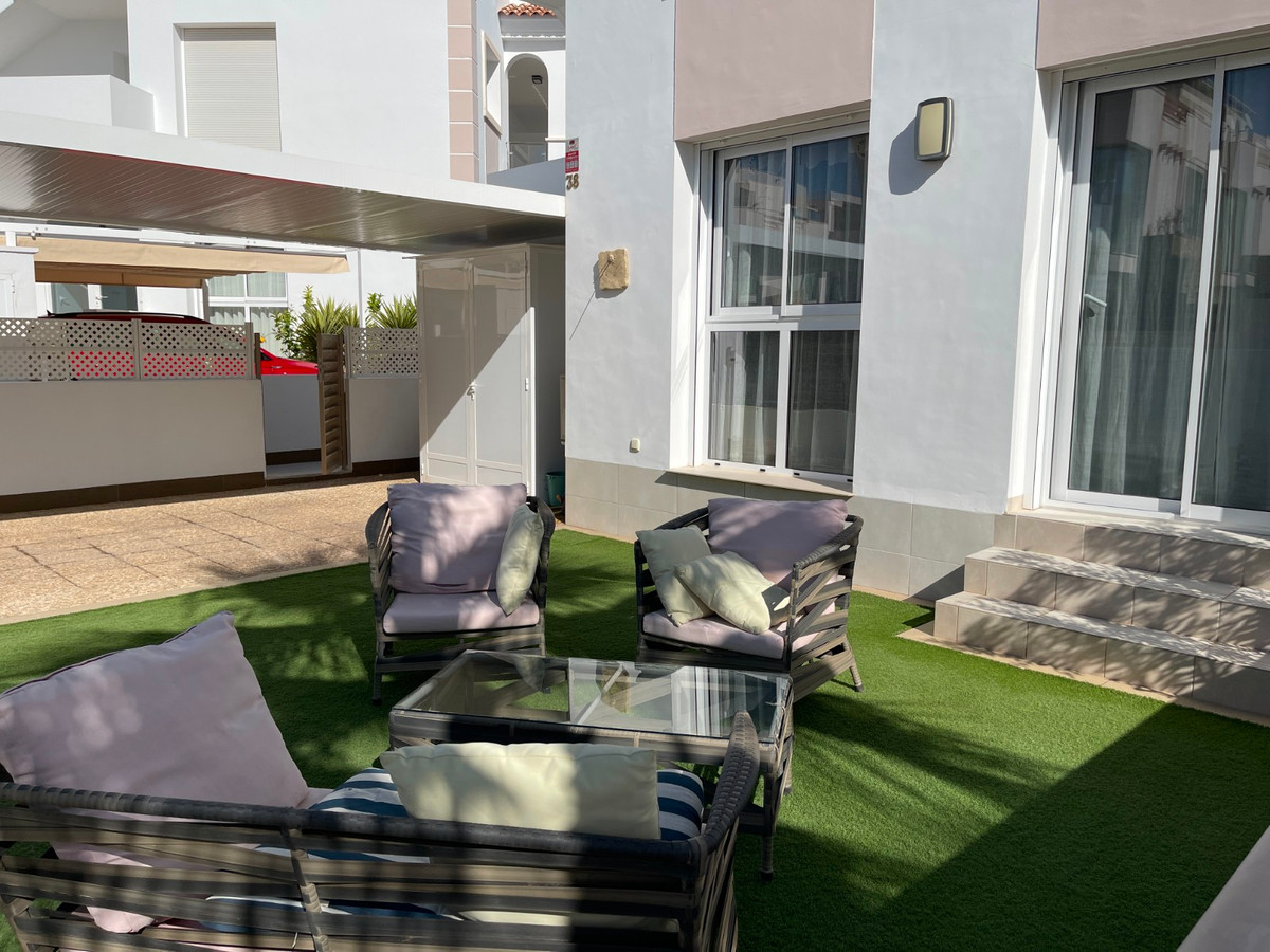 Se vende Apartamento Planta Baja de 2 dormitorios en Costa Blanca, Alicante, España