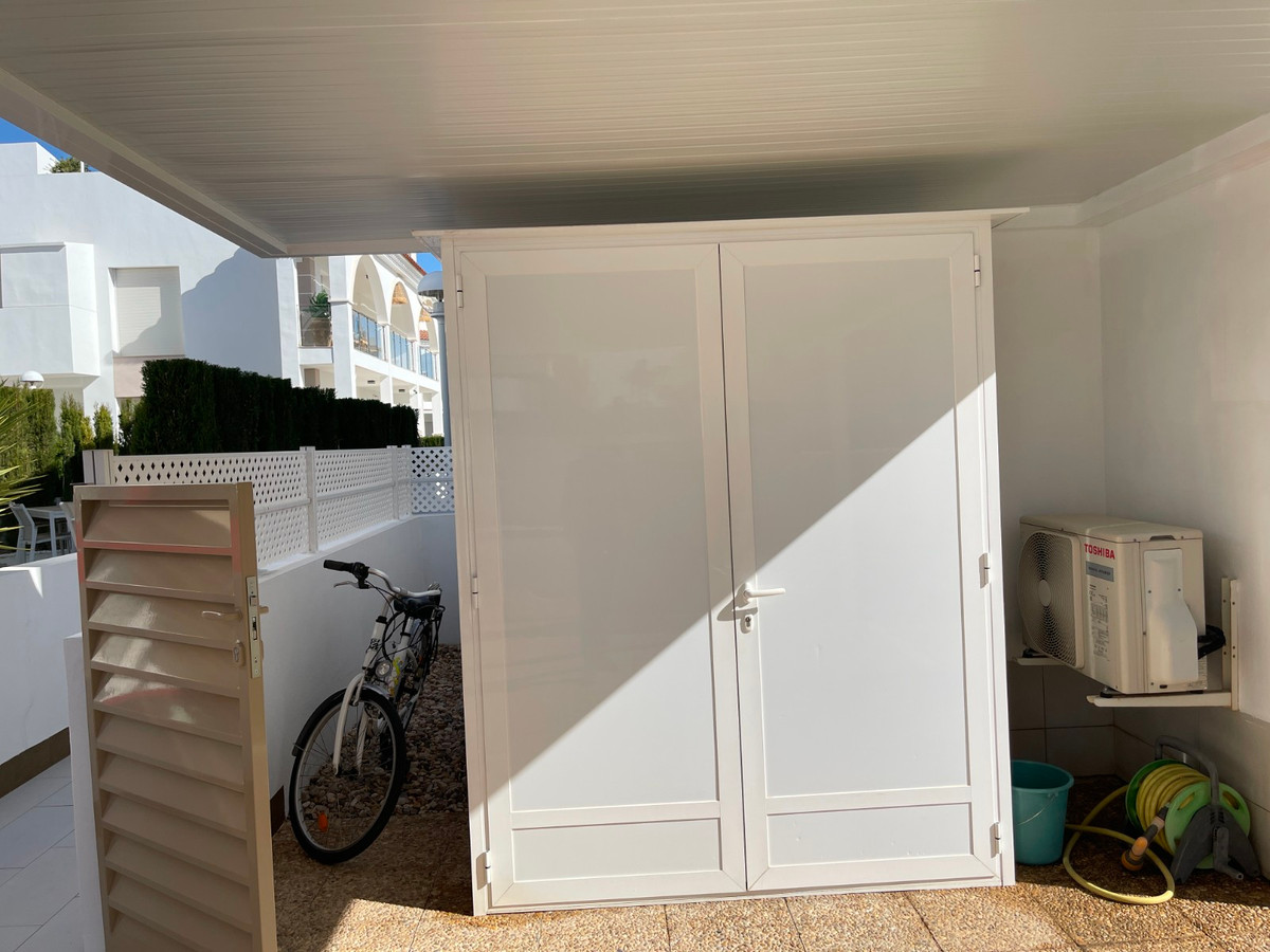 Se vende Apartamento Planta Baja de 2 dormitorios en Costa Blanca, Alicante, España