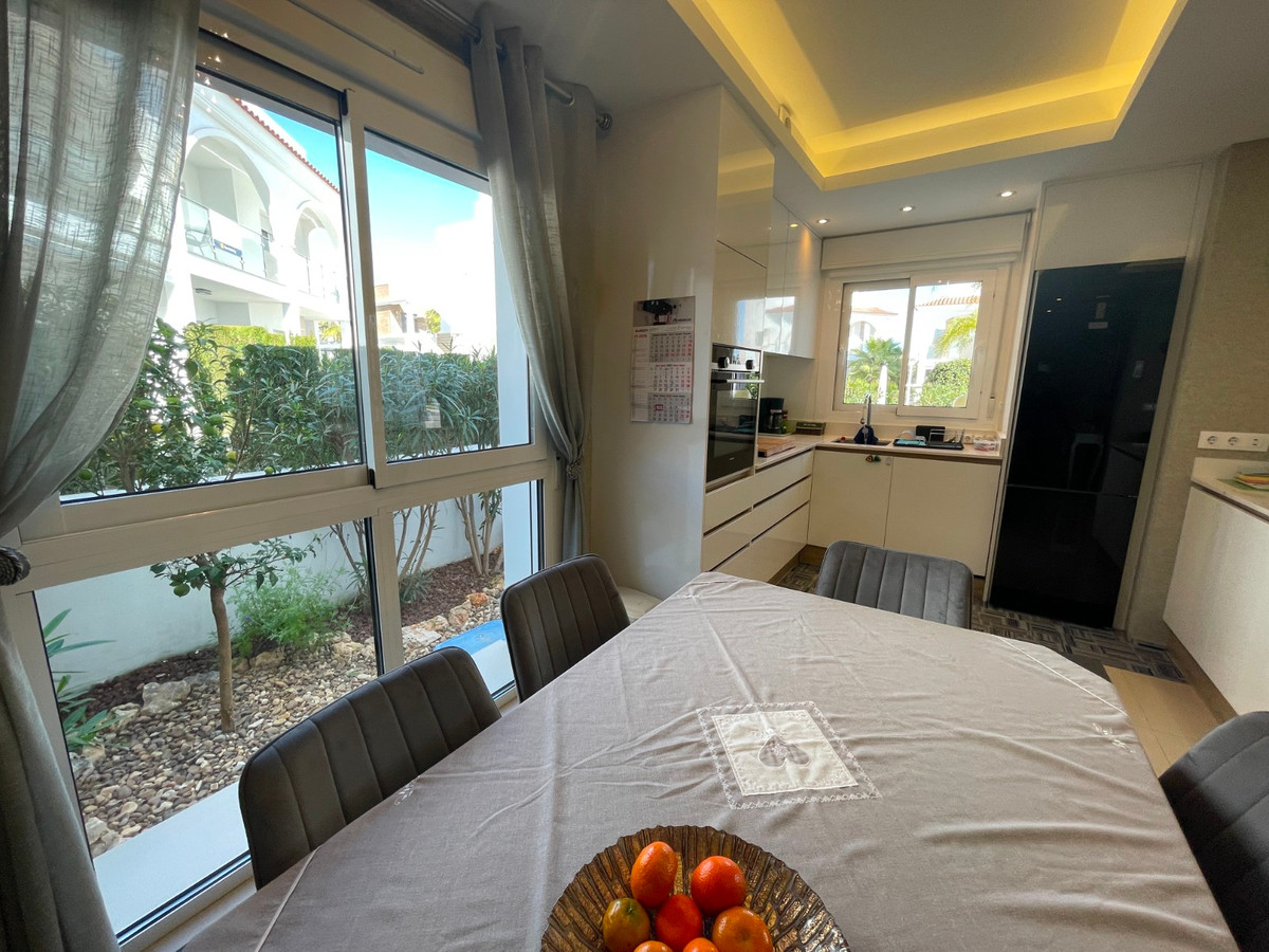 Se vende Apartamento Planta Baja de 2 dormitorios en Costa Blanca, Alicante, España