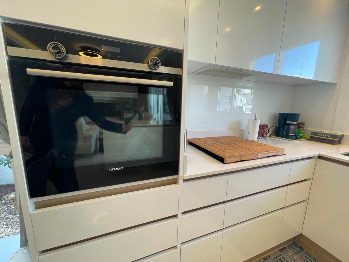 Se vende Apartamento Planta Baja de 2 dormitorios en Costa Blanca, Alicante, España