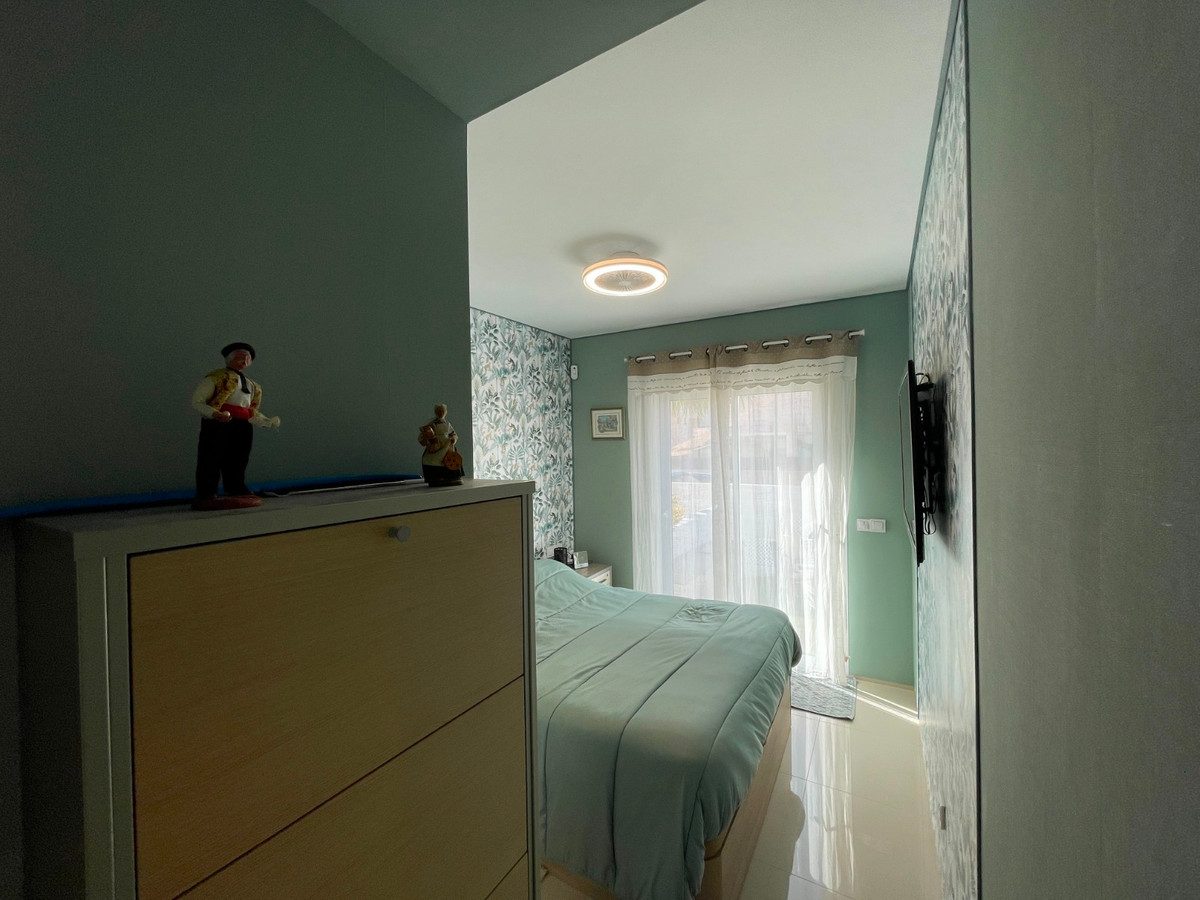Se vende Apartamento Planta Baja de 2 dormitorios en Costa Blanca, Alicante, España