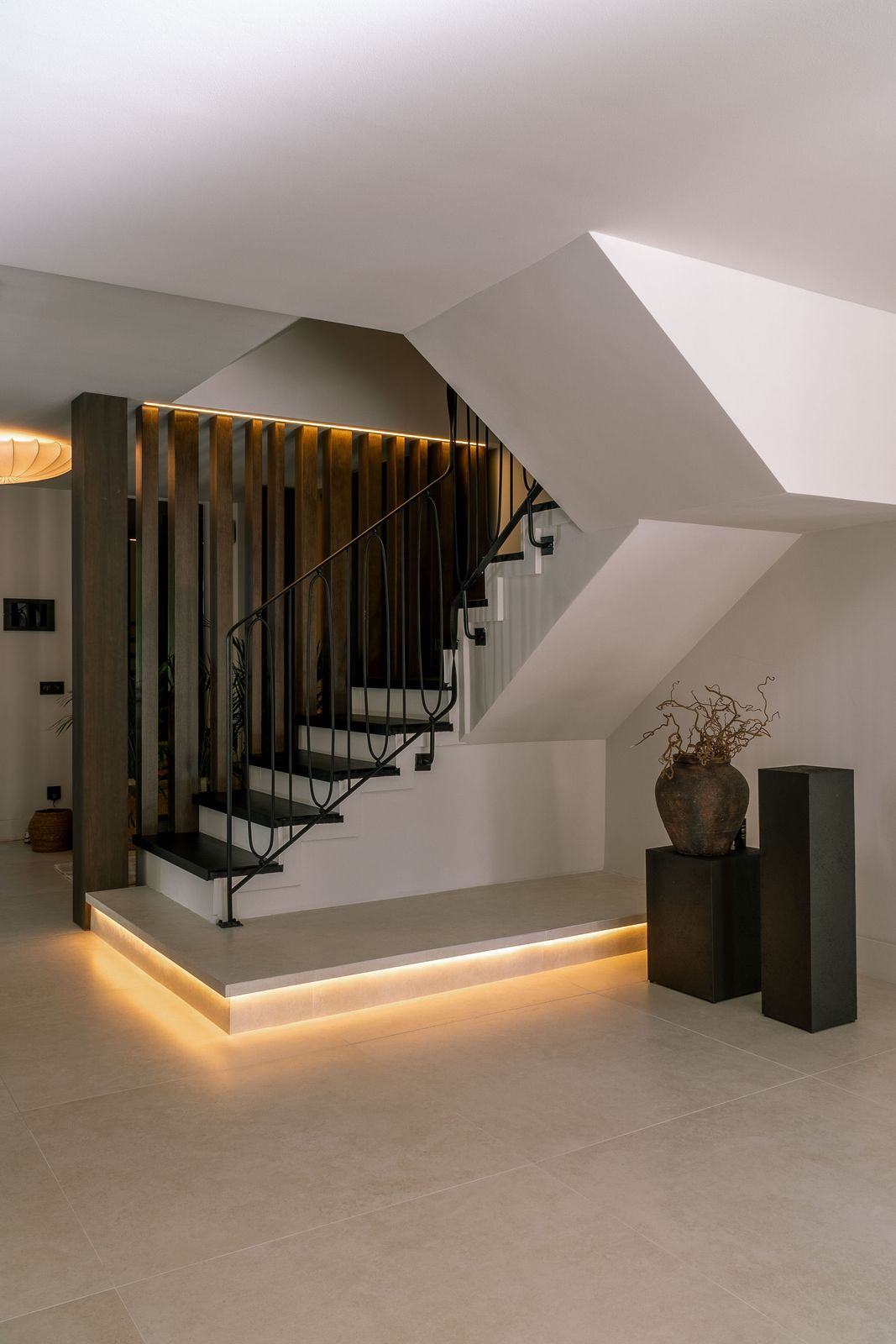 5 Bed Townhouse for sale in Nueva Andalucía Costa Del Sol, Málaga, Spain