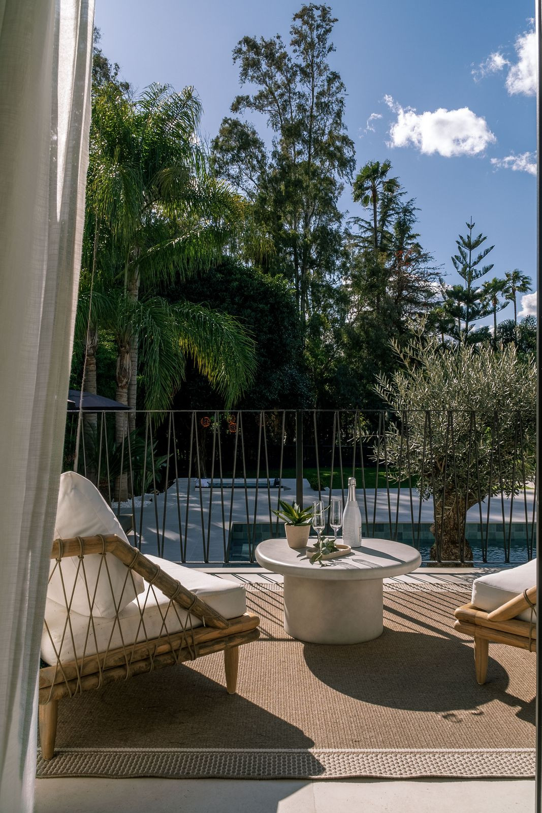 5 Bed Townhouse for sale in Nueva Andalucía Costa Del Sol, Málaga, Spain