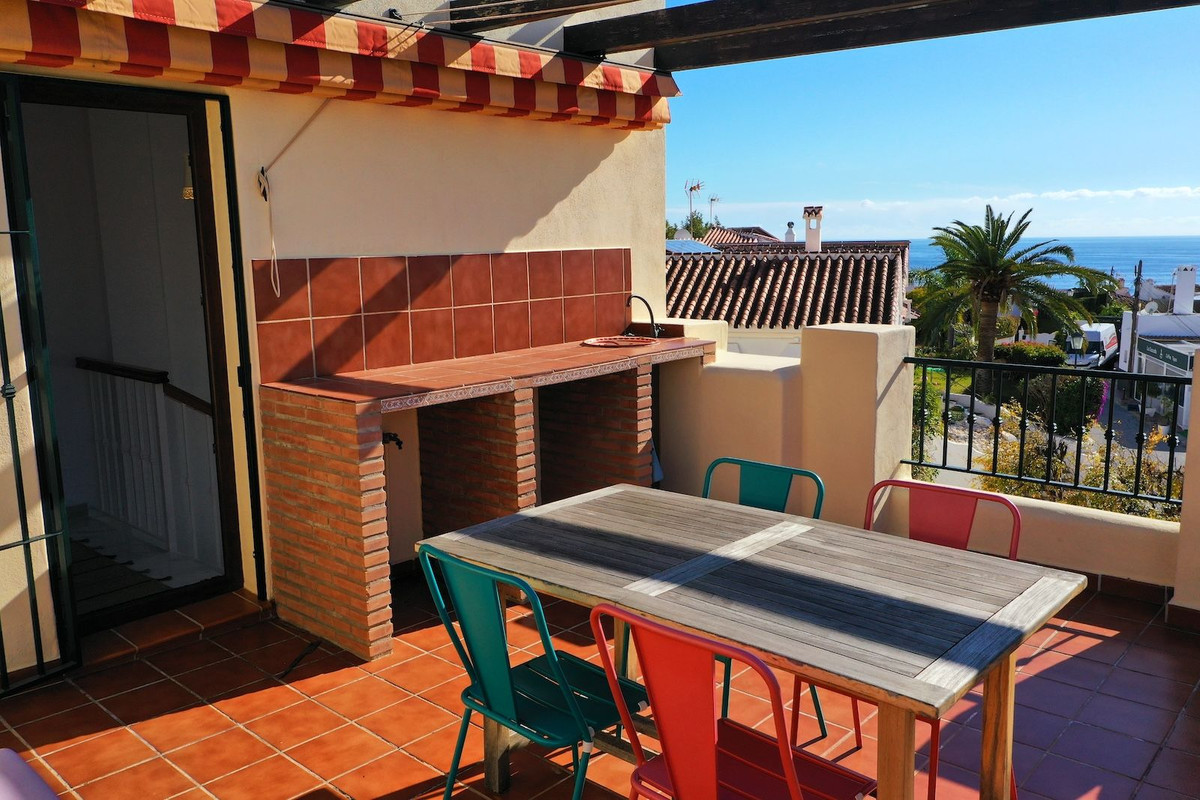 3 Bed Townhouse for sale in Nerja Costa Del Sol East, Málaga, Spain