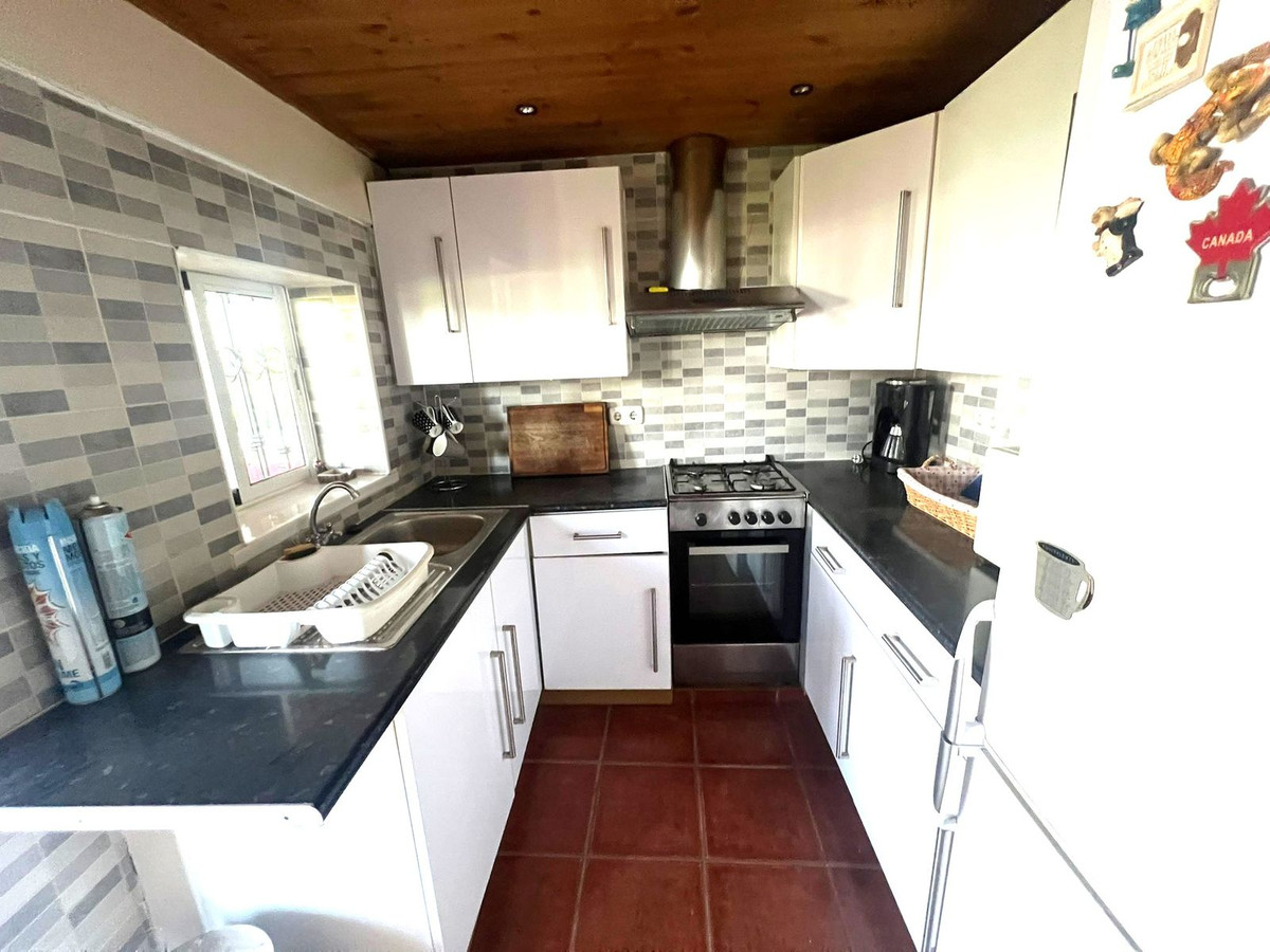 5 Bed Townhouse for sale in Coín Costa Del Sol, Málaga, Spain