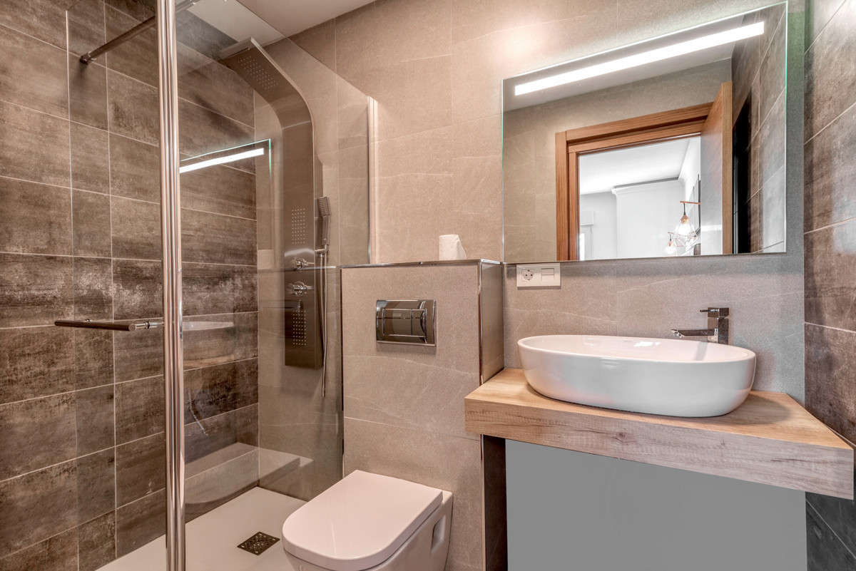 3 Bed Apartment for sale in Puerto Banús Costa Del Sol, Málaga, Spain