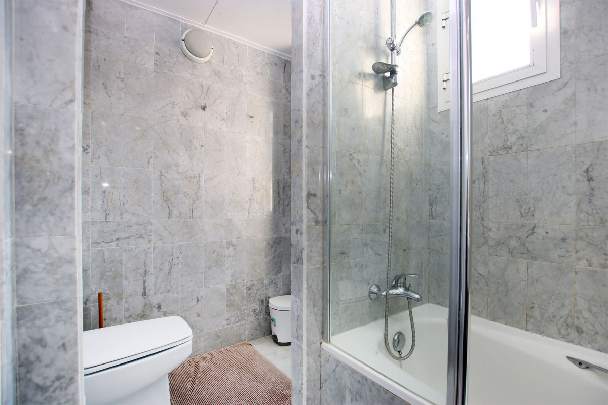 3 Bed Apartment for sale in Nueva Andalucía Costa Del Sol, Málaga, Spain