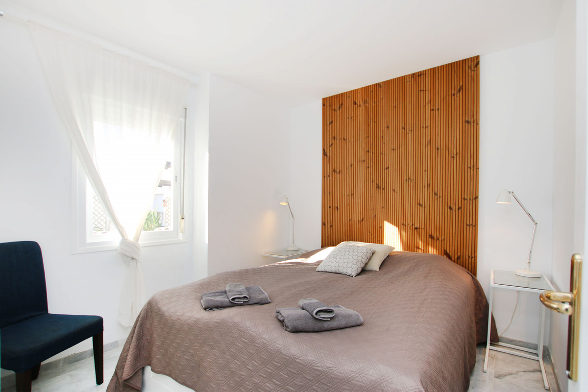 3 Bed Apartment for sale in Nueva Andalucía Costa Del Sol, Málaga, Spain