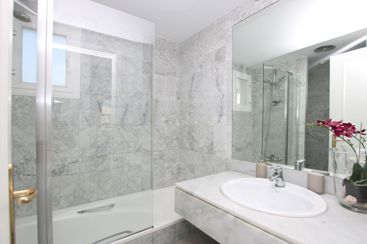3 Bed Apartment for sale in Nueva Andalucía Costa Del Sol, Málaga, Spain