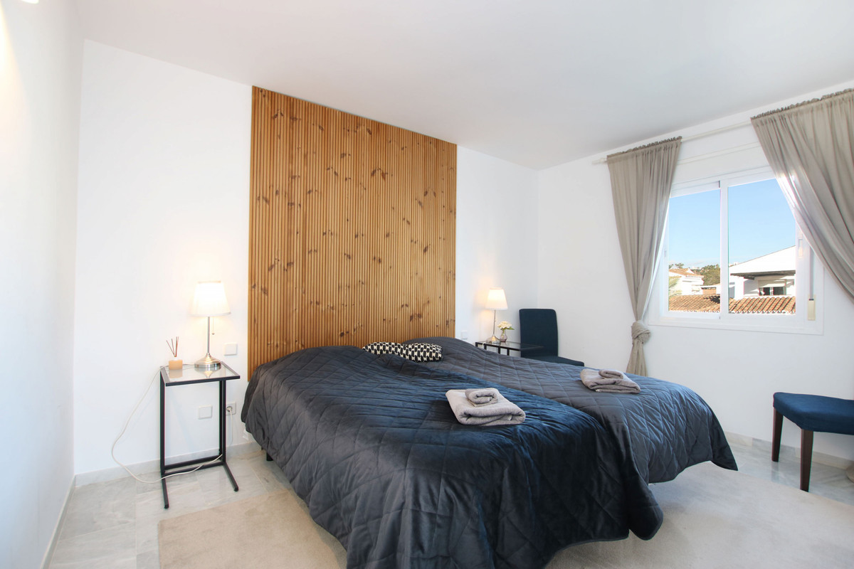 3 Bed Apartment for sale in Nueva Andalucía Costa Del Sol, Málaga, Spain
