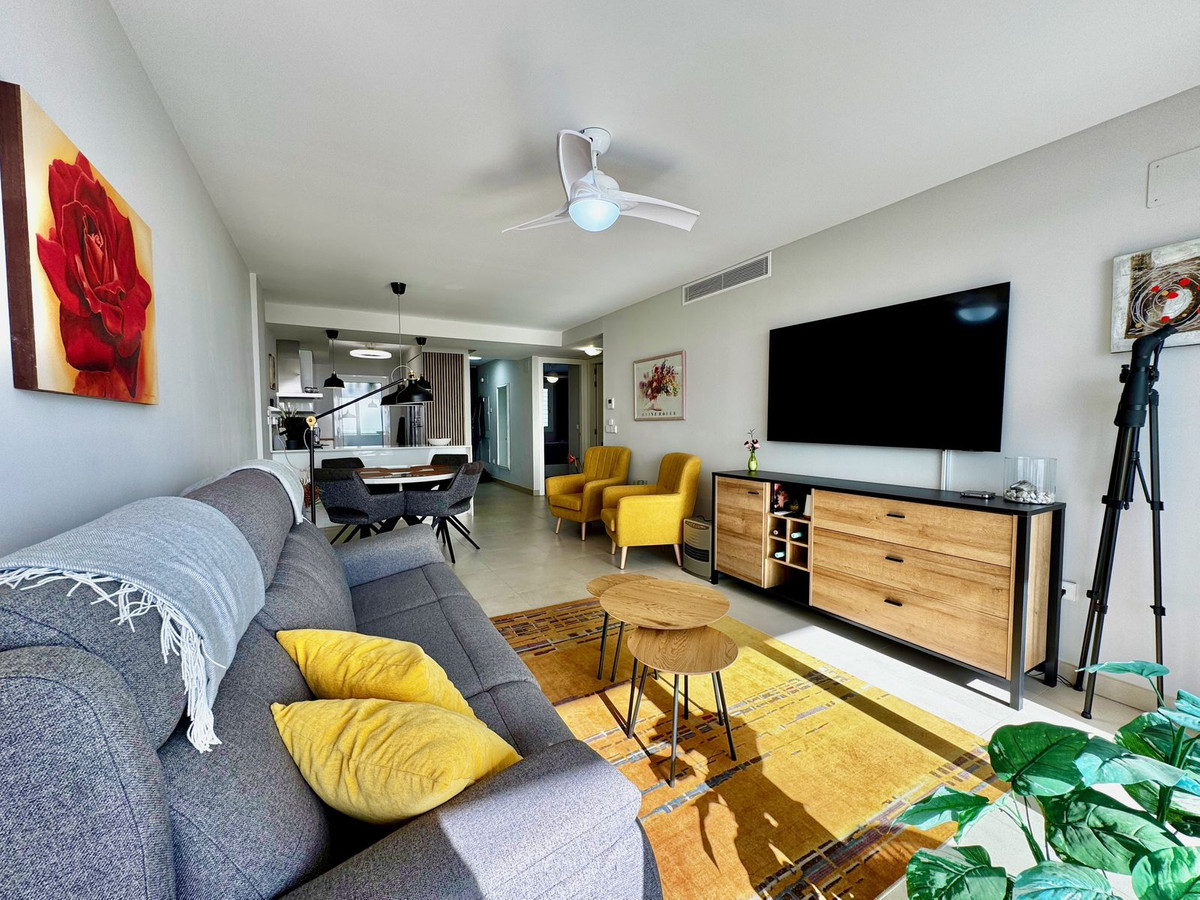 2 Bed Apartment for sale in Torreblanca Costa Del Sol, Málaga, Spain