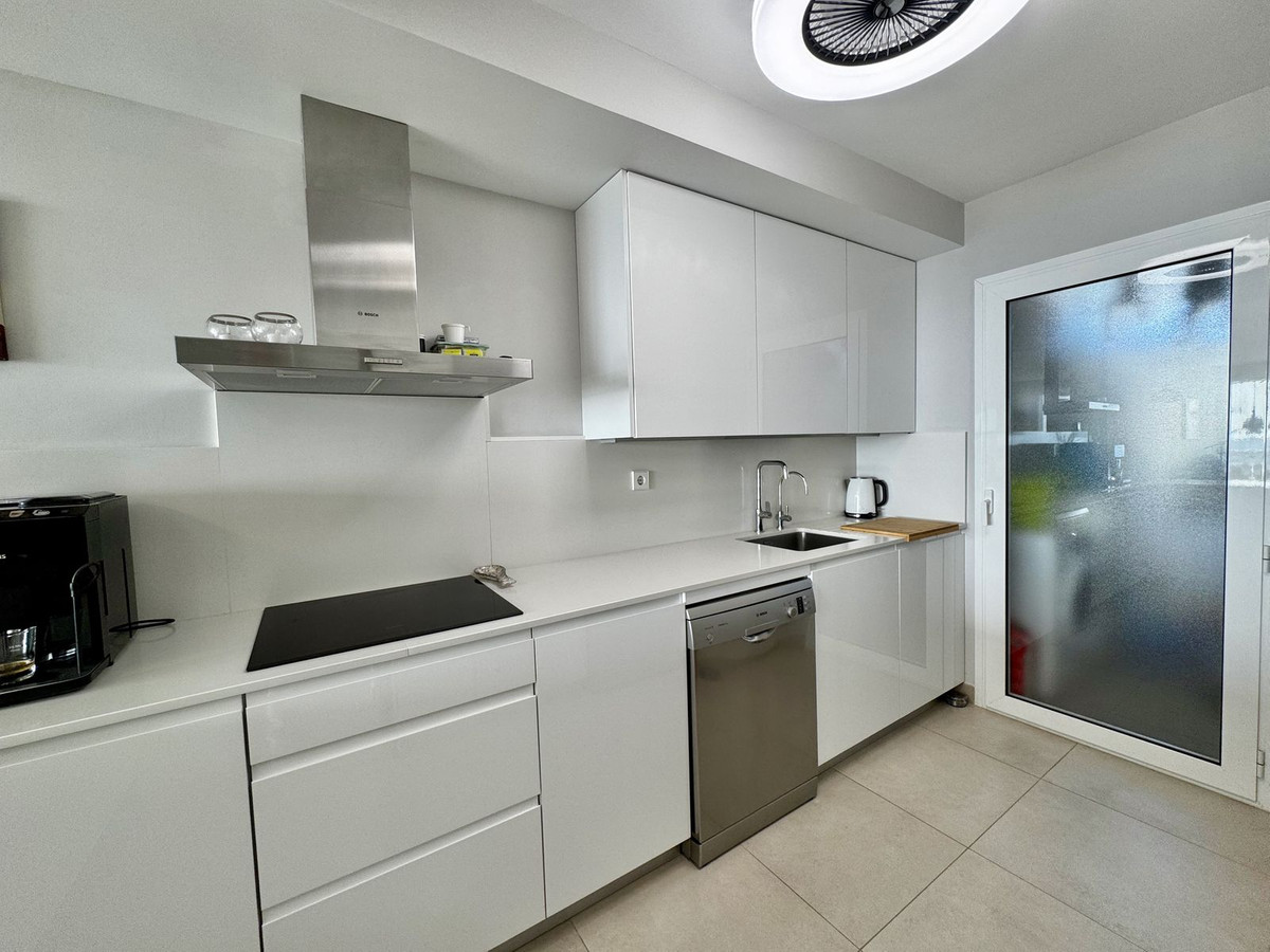 2 Bed Apartment for sale in Torreblanca Costa Del Sol, Málaga, Spain