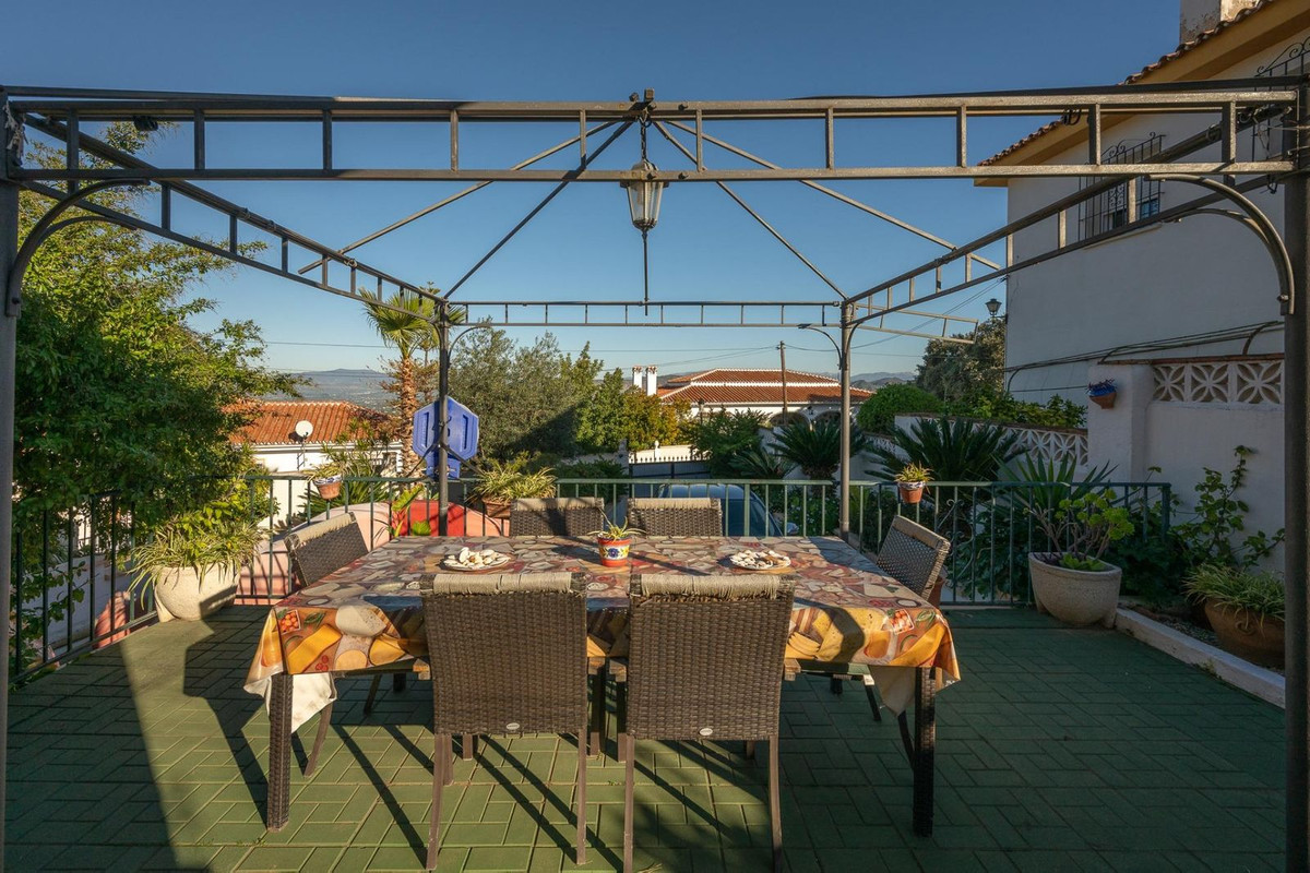 3 Bed Townhouse for sale in Alhaurín El Grande Costa Del Sol, Málaga, Spain