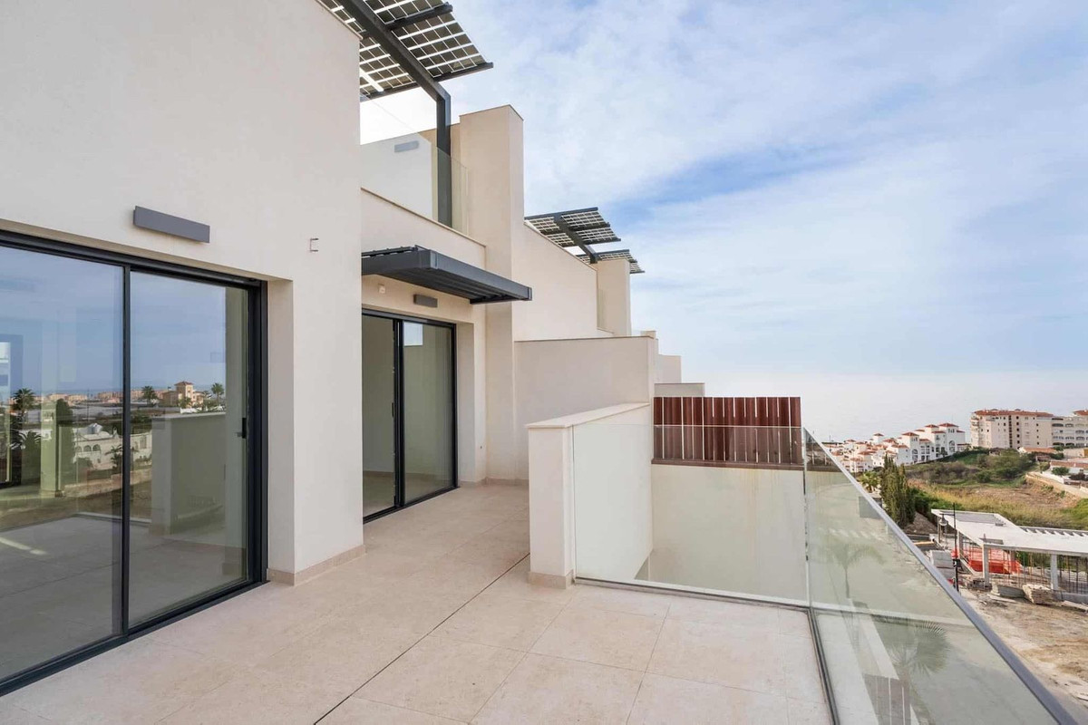 Se vende Adosada de 3 dormitorios en Costa Del Sol East, Málaga, España