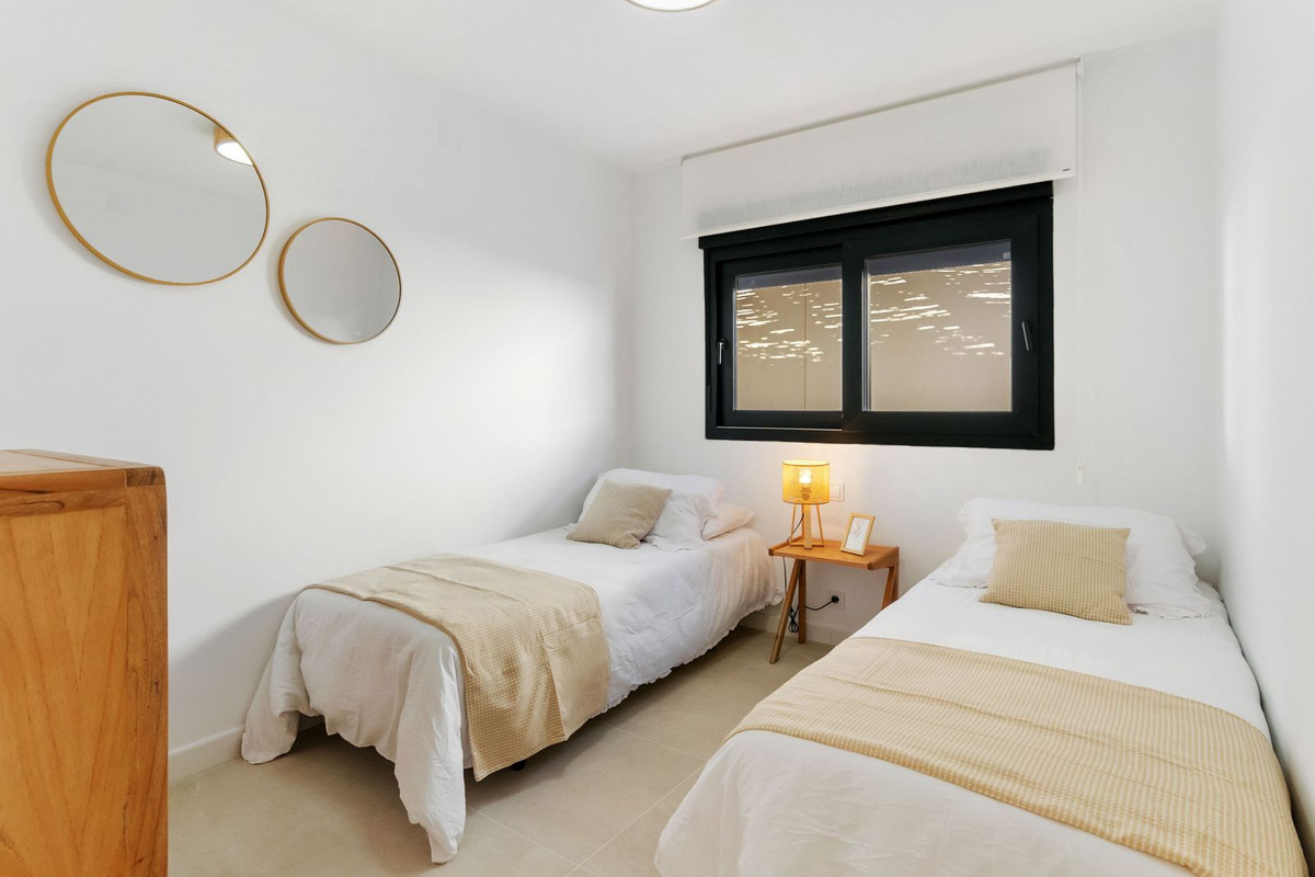 Se vende Villa - Chalet de 3 dormitorios en Costa Blanca, Alicante, España