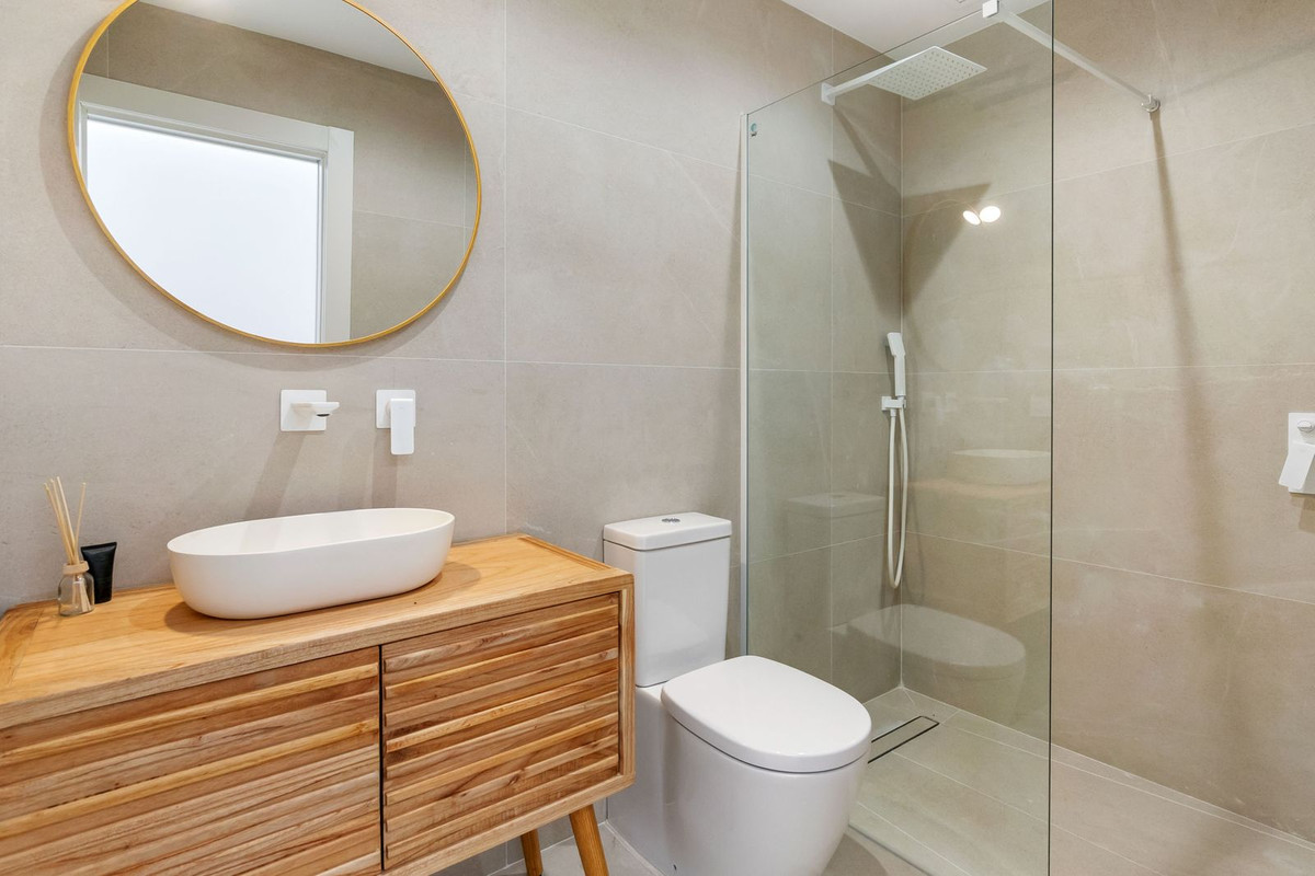 Se vende Villa - Chalet de 3 dormitorios en Costa Blanca, Alicante, España