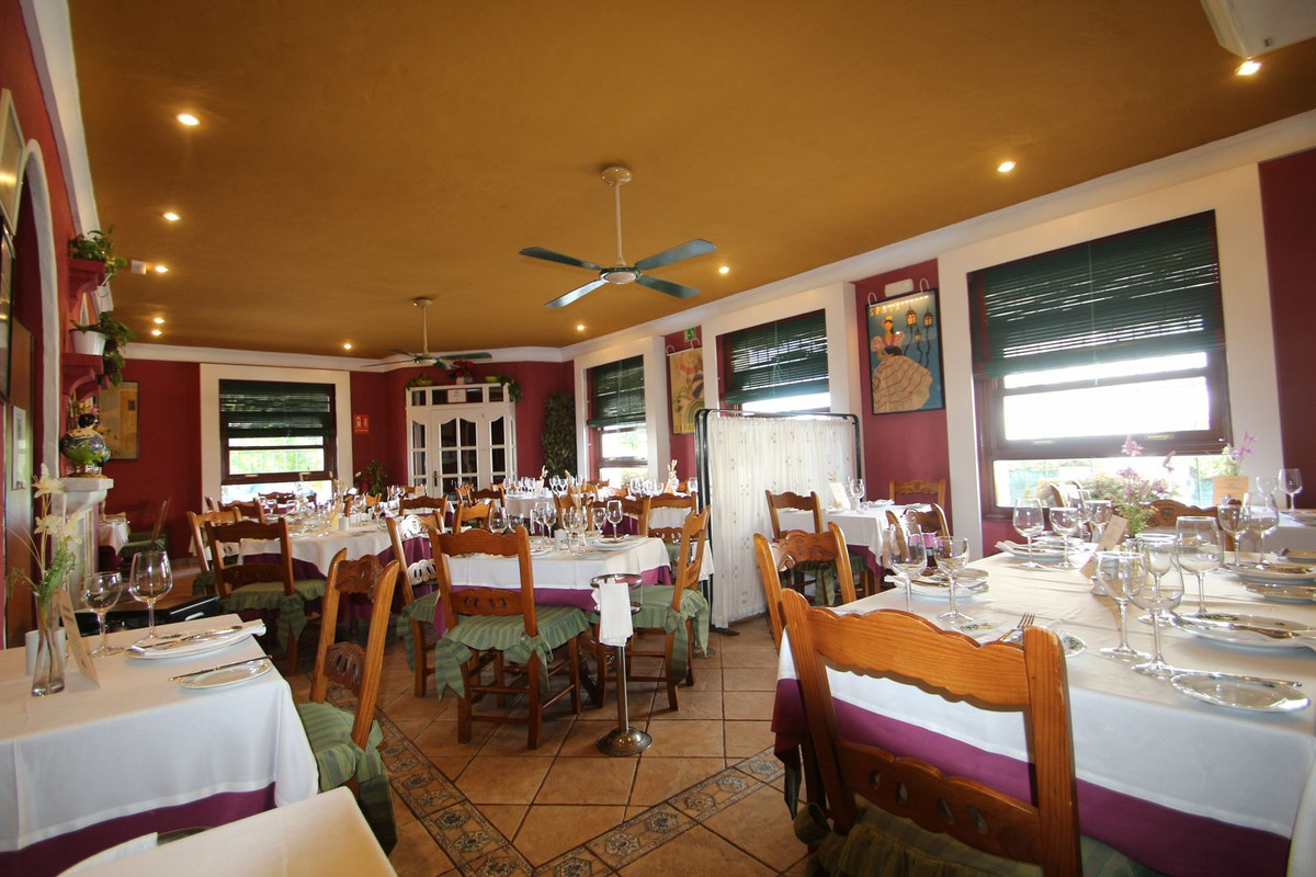 Se vende Restaurante de 2 dormitorios en Costa Del Sol, Málaga, España