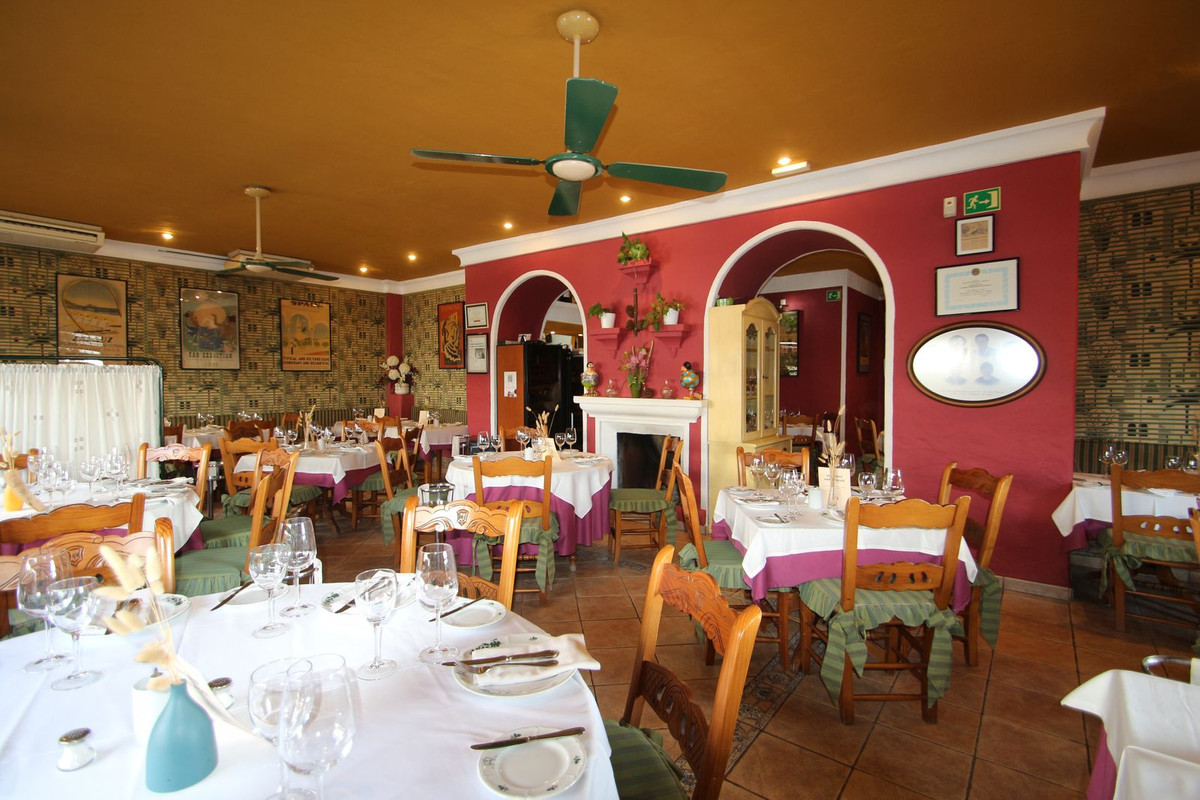 Se vende Restaurante de 2 dormitorios en Costa Del Sol, Málaga, España