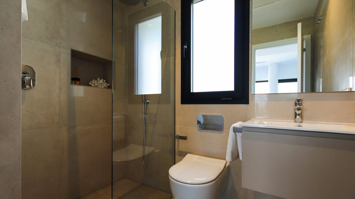 Se vende Villa - Chalet de 3 dormitorios en Costa Blanca, Alicante, España