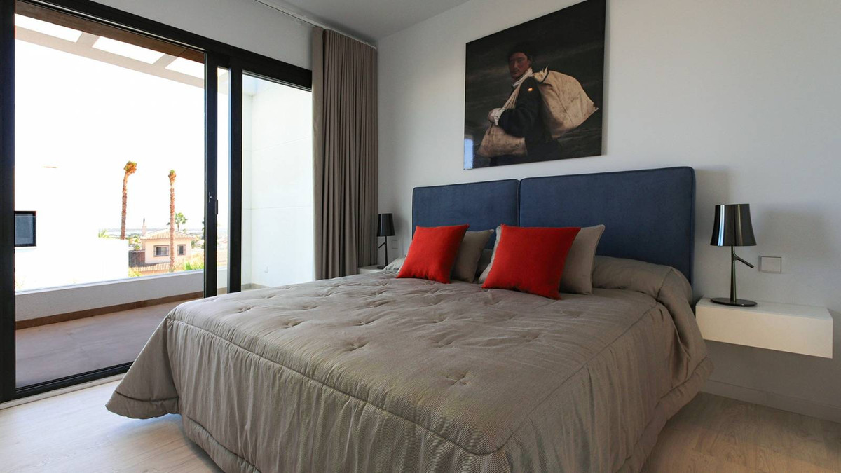 Se vende Villa - Chalet de 3 dormitorios en Costa Blanca, Alicante, España
