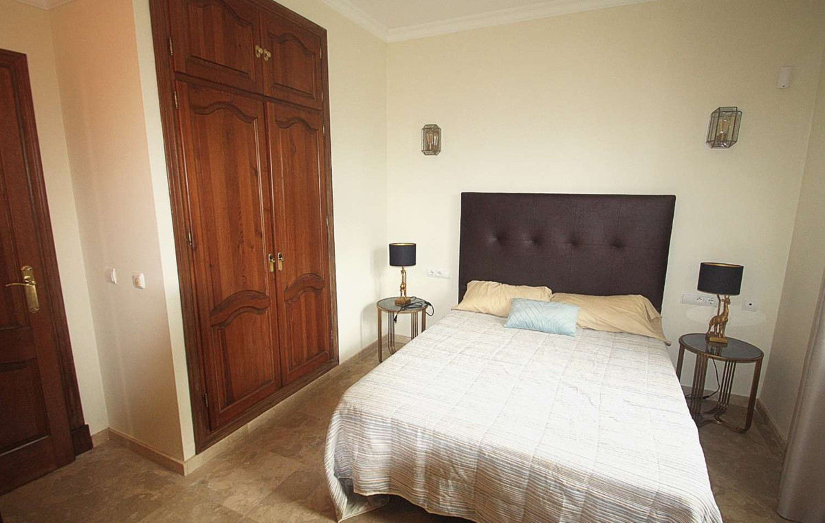 4 Bed Townhouse for sale in Istán Costa Del Sol, Málaga, Spain
