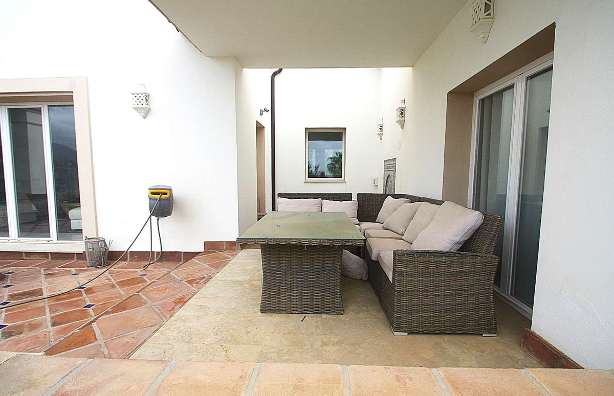 4 Bed Townhouse for sale in Istán Costa Del Sol, Málaga, Spain