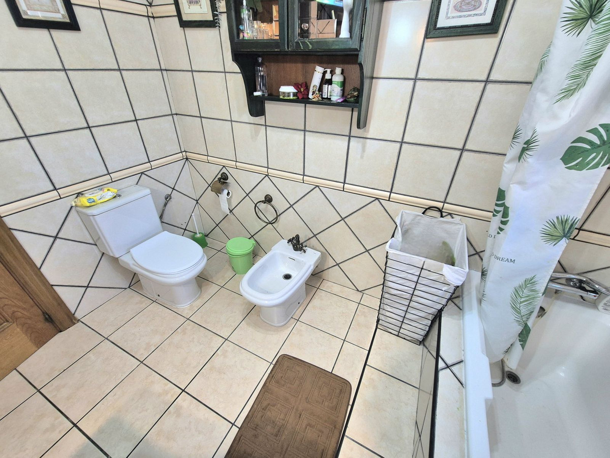 Se vende Pareada de 4 dormitorios en Costa Del Sol, Málaga, España