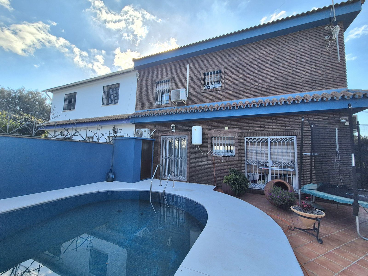 Se vende Pareada de 4 dormitorios en Costa Del Sol, Málaga, España
