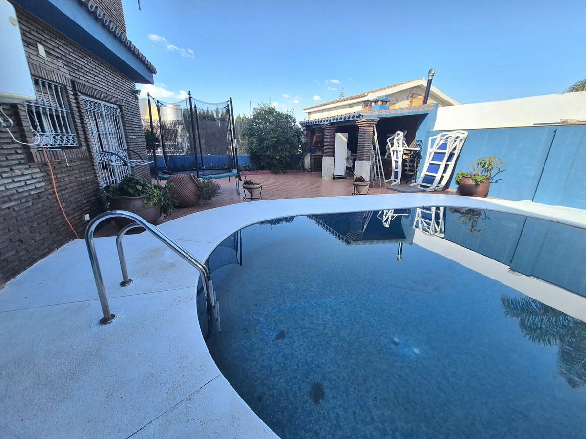 Se vende Pareada de 4 dormitorios en Costa Del Sol, Málaga, España