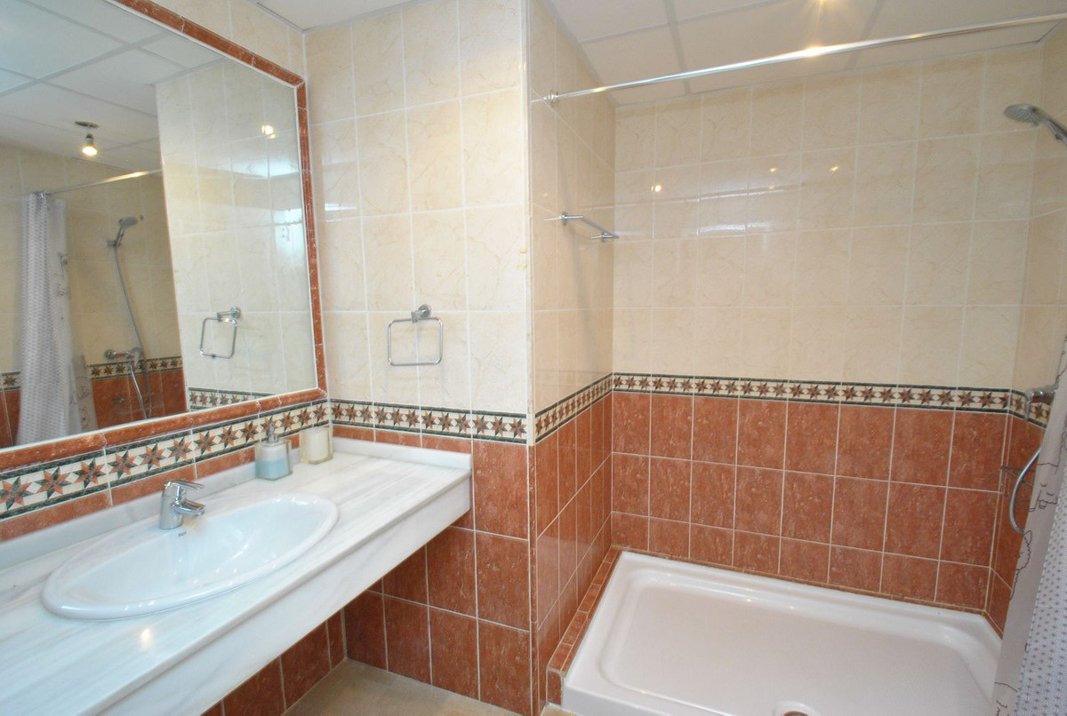 4 Bed Townhouse for sale in Cabopino Costa Del Sol, Málaga, Spain