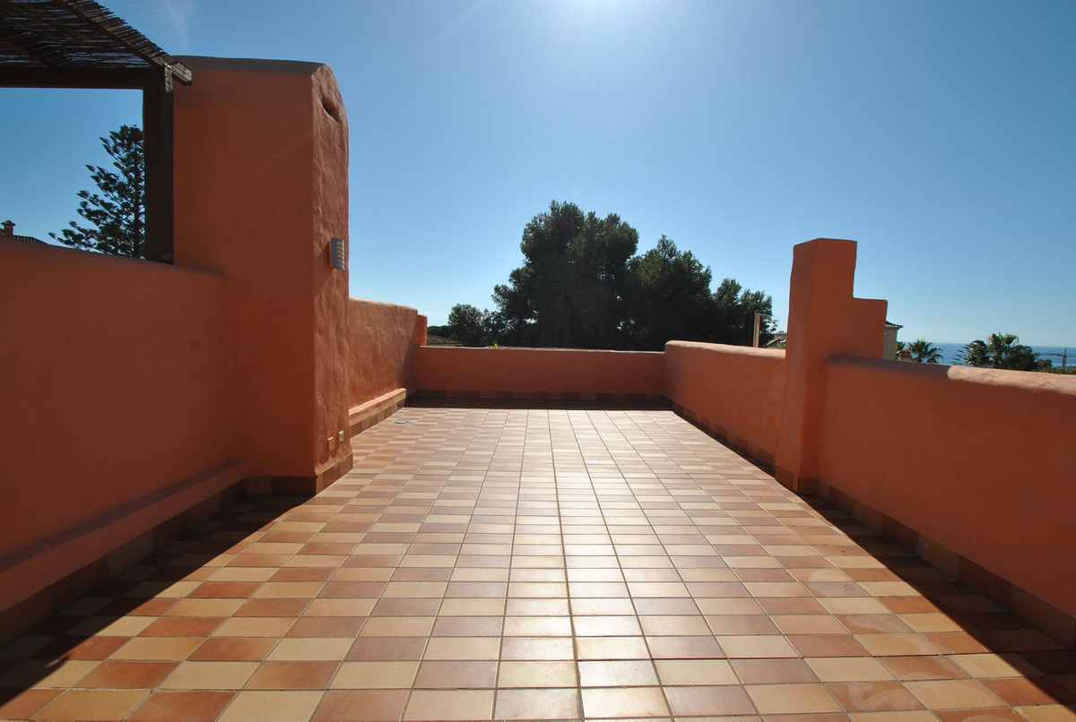 4 Bed Townhouse for sale in Cabopino Costa Del Sol, Málaga, Spain