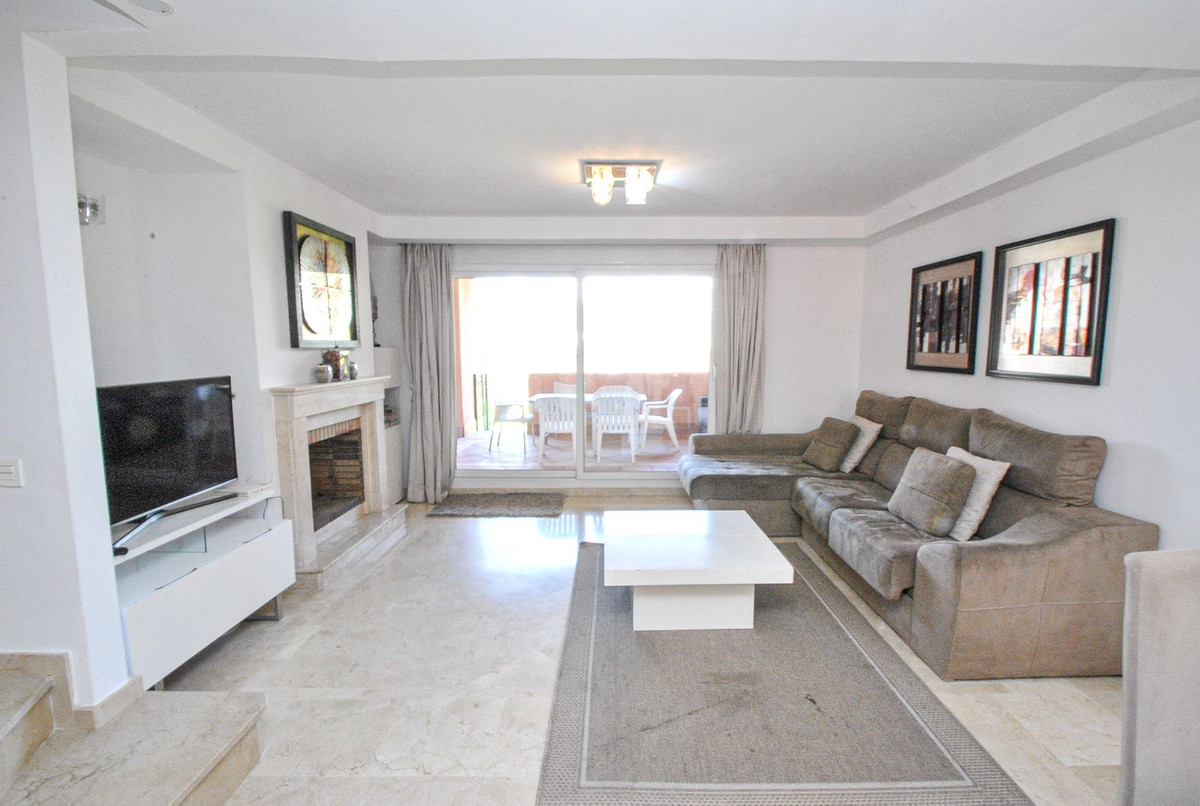 4 Bed Townhouse for sale in Cabopino Costa Del Sol, Málaga, Spain