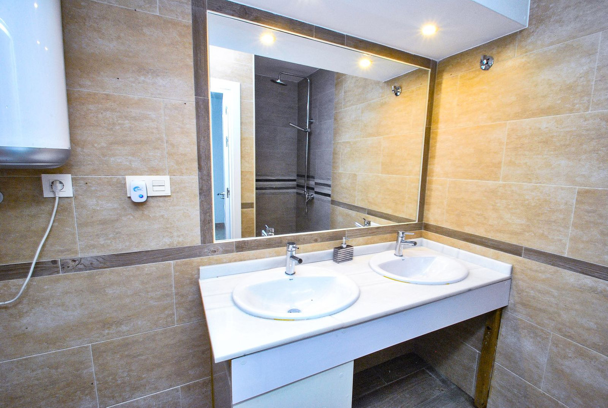 4 Bed Townhouse for sale in Cabopino Costa Del Sol, Málaga, Spain