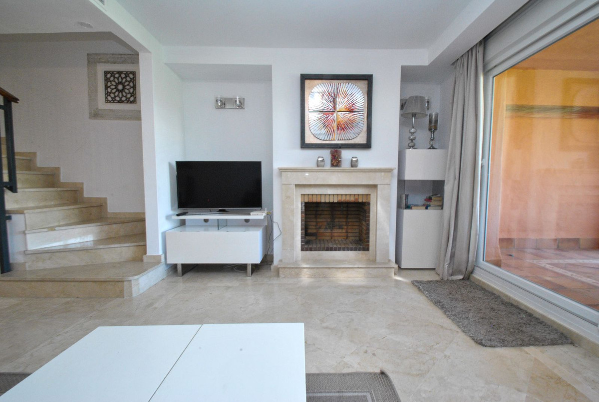 4 Bed Townhouse for sale in Cabopino Costa Del Sol, Málaga, Spain