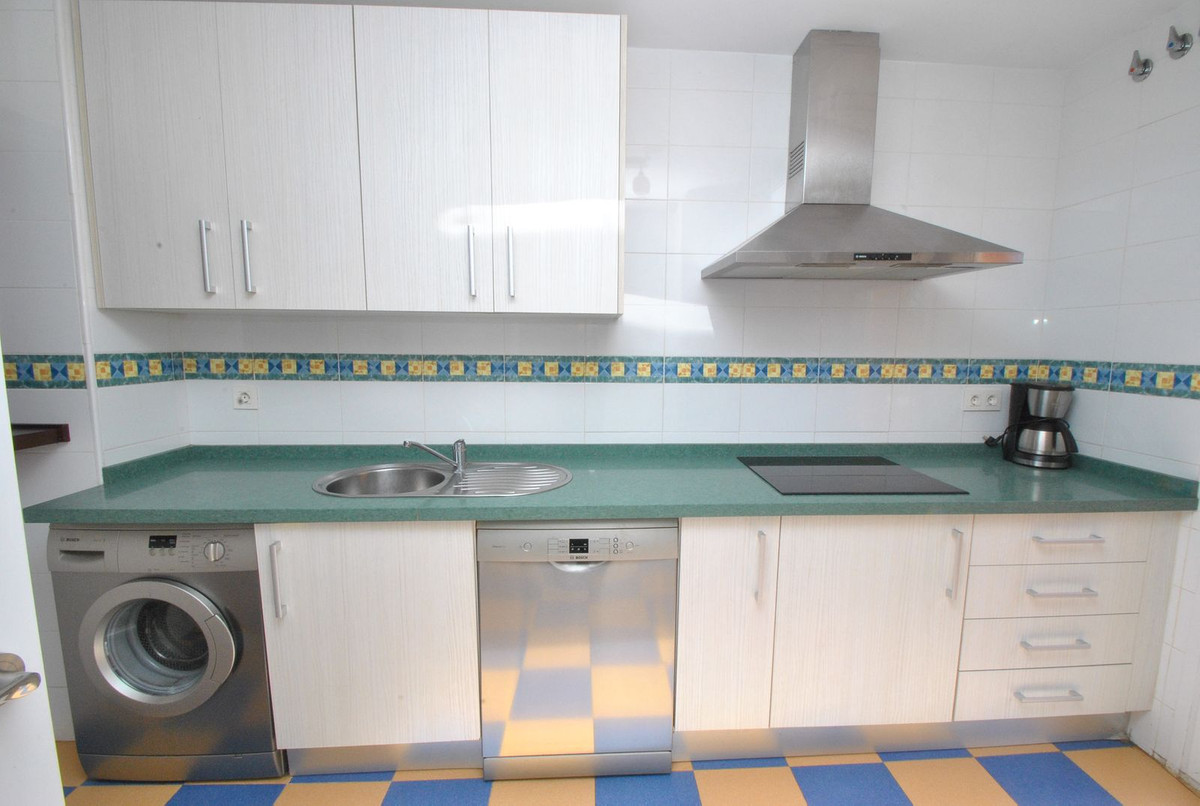 4 Bed Townhouse for sale in Cabopino Costa Del Sol, Málaga, Spain