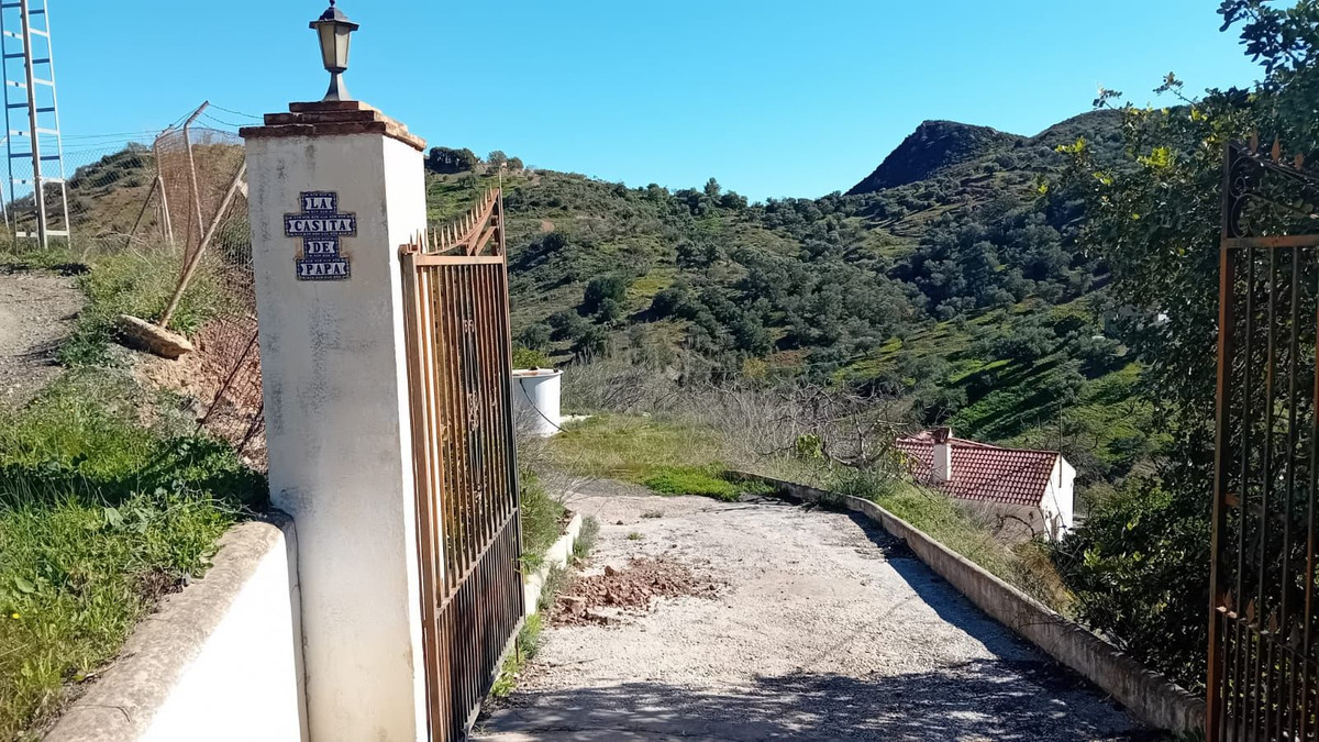 Se vende Finca - Cortijo de 4 dormitorios en Costa Del Sol, Málaga, España